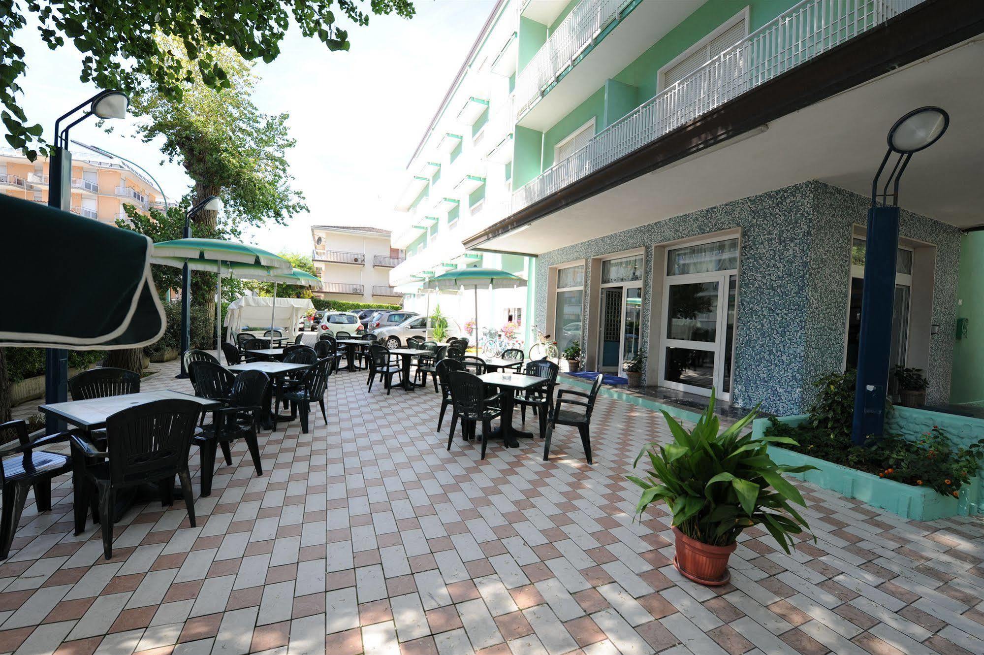 Hotel Savoia Lido di Jesolo Exterior photo