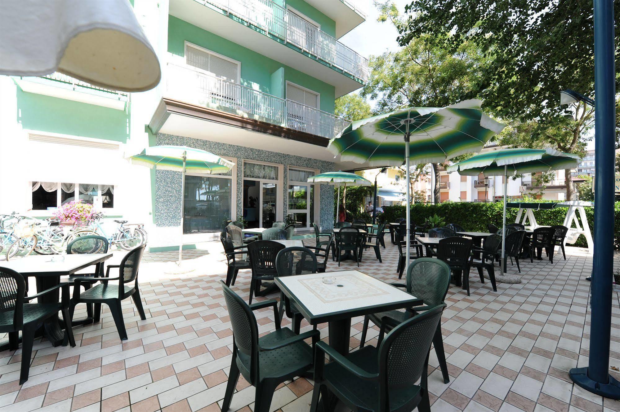 Hotel Savoia Lido di Jesolo Exterior photo